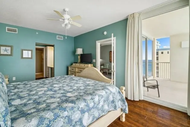 Daire (Majestic Beach Resort Tower II 1709 ()