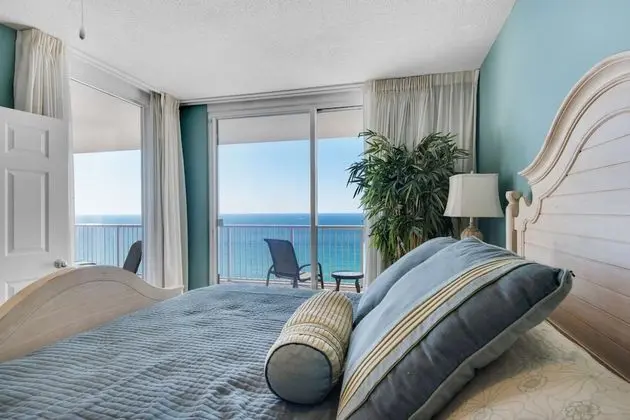 Daire (Majestic Beach Resort Tower II 1709 ()