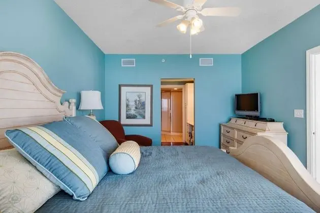 Daire (Majestic Beach Resort Tower II 1709 ()
