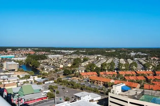Daire (Majestic Beach Resort Tower II 1709 ()