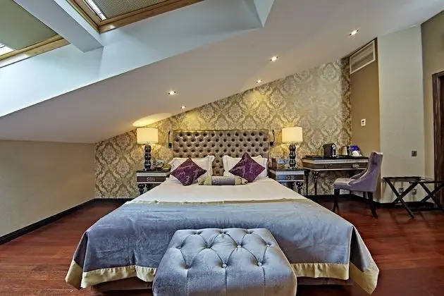 Deluxe Tek Büyük Yataklı Oda