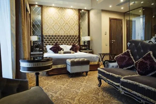 Deluxe Tek Büyük Yataklı Oda