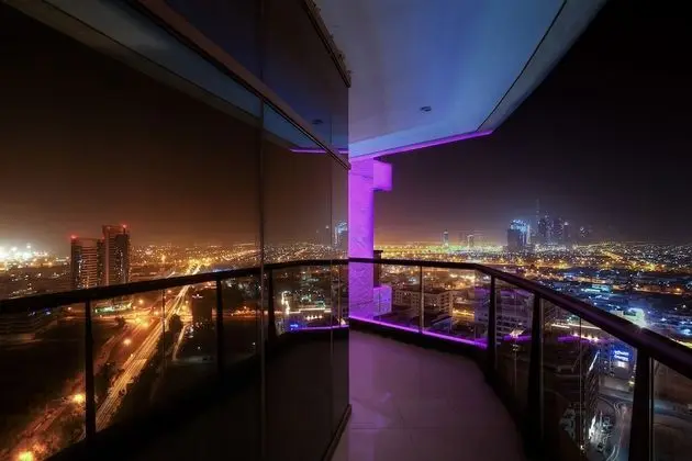 Skyline Economy Room