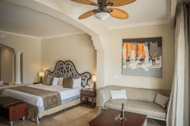 Junior Suite with Indoor Jacuzzi