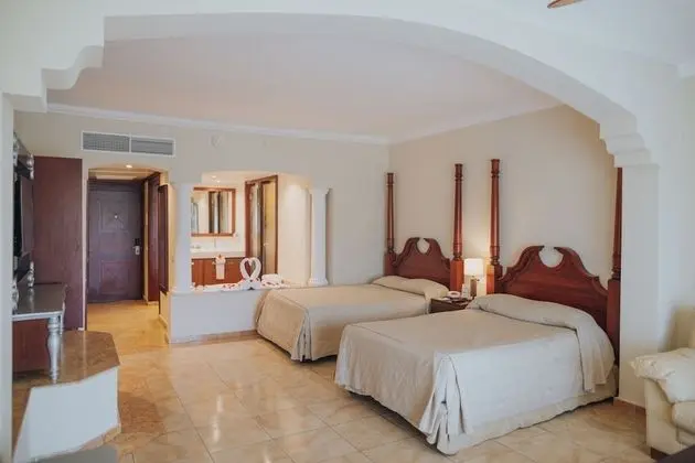 Junior Suite with Indoor Jacuzzi