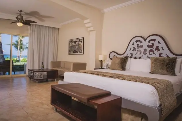 Junior Suite Ocean View with Indoor Jacuzzi