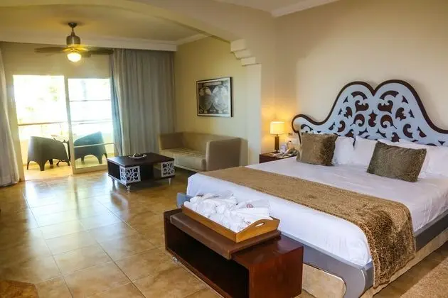 Junior Suite Ocean View with Indoor Jacuzzi
