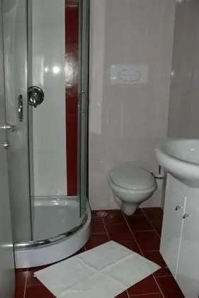 Dört Kişilik Oda, Kısmi Deniz Manzaralı