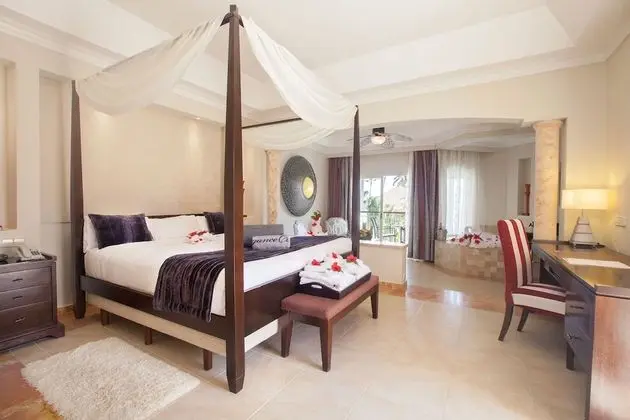 Elegance Club Junior Suite with Jacuzz - Adults Only