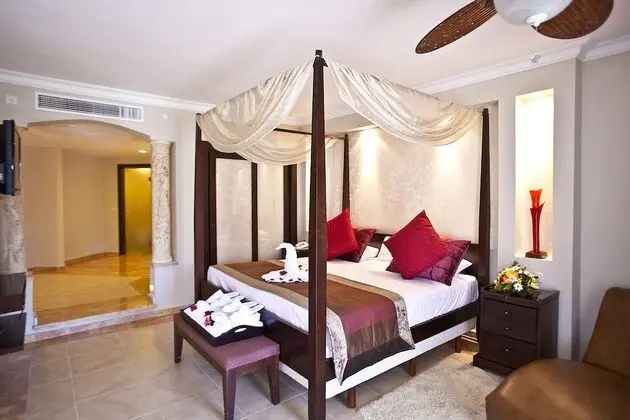 Elegance Club One bedroom Suite