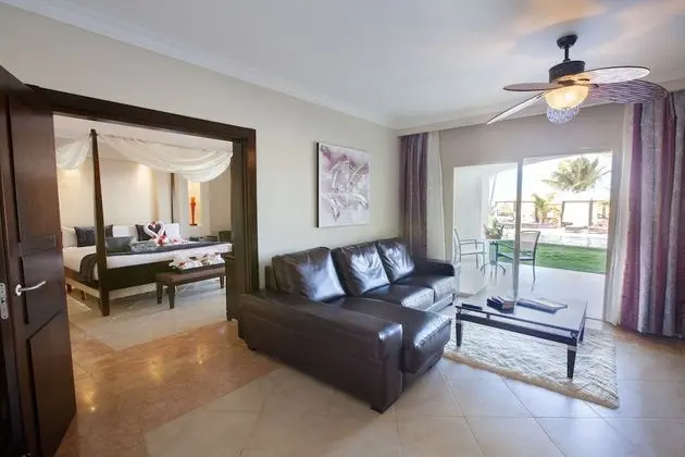 Elegance Club Swim Up Suite with Jacuzzi - Adults Only