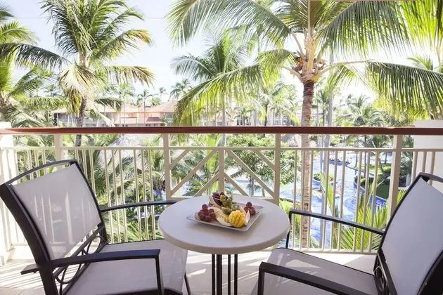 One Bedroom Suite with Jacuzzi