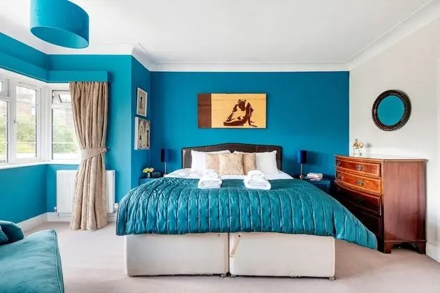 Family Ev (5 Bedrooms)