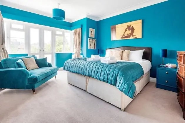 Family Ev (5 Bedrooms)