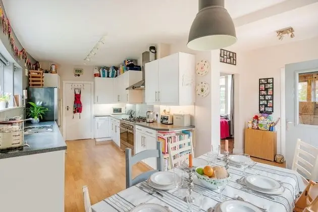 Family Ev (5 Bedrooms)