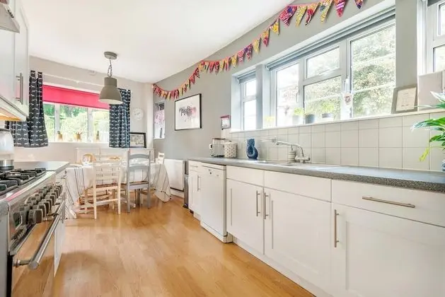 Family Ev (5 Bedrooms)