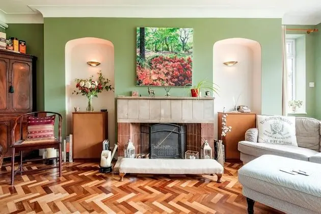 Family Ev (5 Bedrooms)