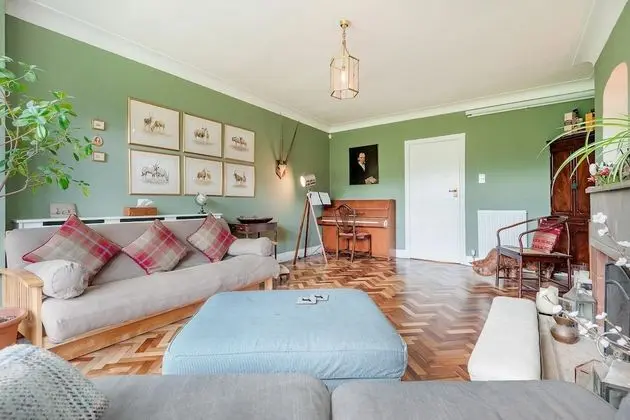 Family Ev (5 Bedrooms)