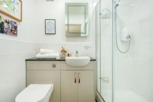 Family Ev (5 Bedrooms)