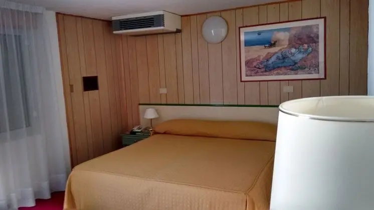 Junior Süit, Kısmi Deniz Manzaralı