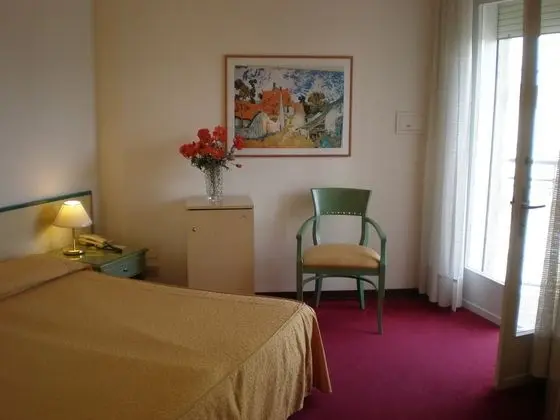 Tek Büyük veya İki Ayrı Yataklı Oda, Okyanusa Sıfır