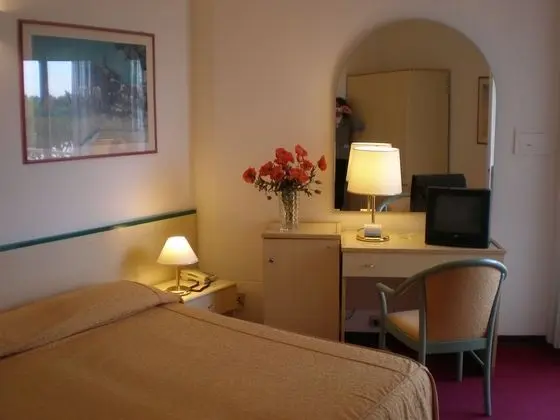 Tek Büyük veya İki Ayrı Yataklı Oda, Okyanusa Sıfır