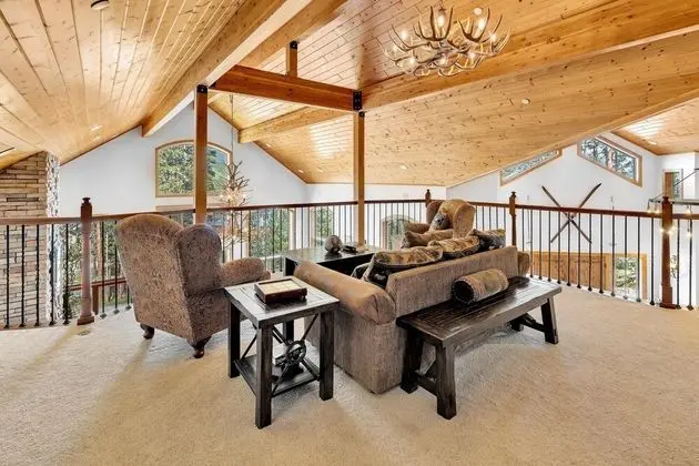 Ev, Birden Çok Yatak (Majestic Lodge Retreat Amenities & Vi)