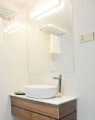Deluxe Tek Büyük Yataklı Oda (Back View)