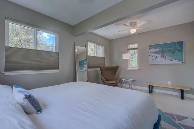 Ev (Majestic Mid-Century Modern Pool Home)