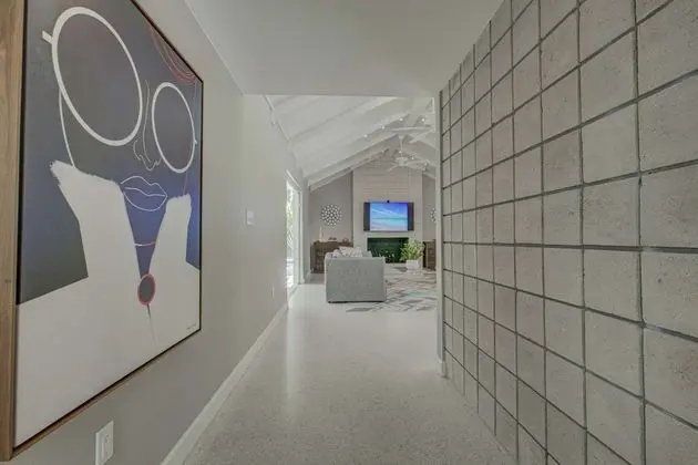 Ev (Majestic Mid-Century Modern Pool Home)