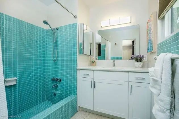 Ev (Majestic Mid-Century Modern Pool Home)