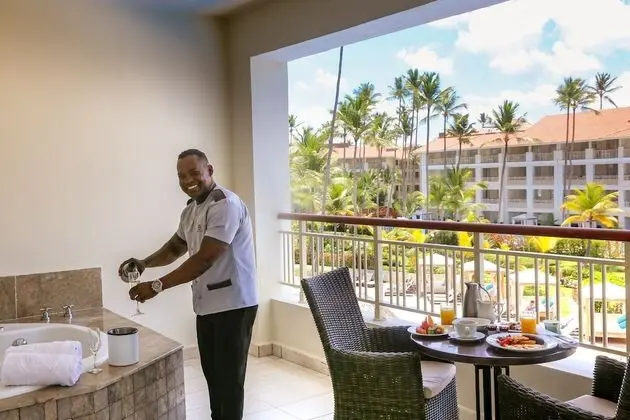 Mirage Club One Bedroom Suite With Jacuzzi - Adults Only