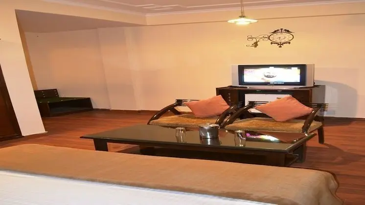 Royal Süit, Dağ Manzaralı, Dağ Yamacı