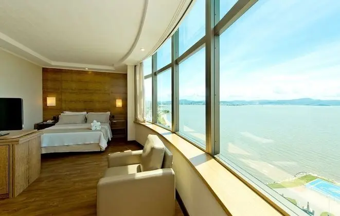 Executive Oda (Vista Panorâmica para o mar)