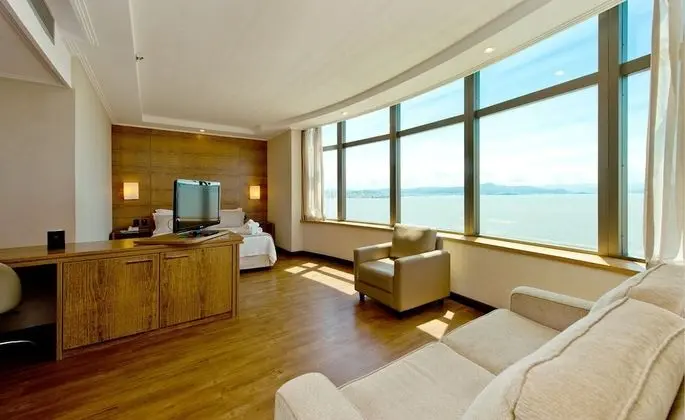 Executive Oda (Vista Panorâmica para o mar)