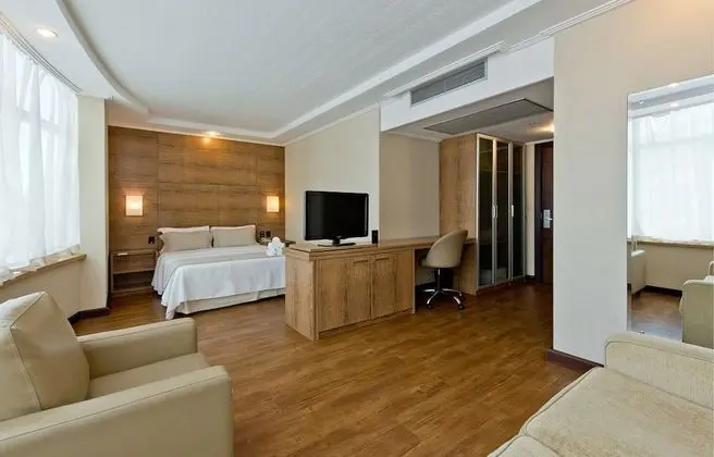Superior Oda, Şehir Manzaralı