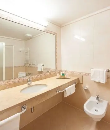 Deluxe İki Ayrı Yataklı Oda, Birden Çok Yatak, Göl Manzaralı