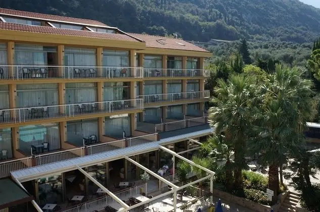 Design İki Ayrı Yataklı Oda, Havuz Kenarı