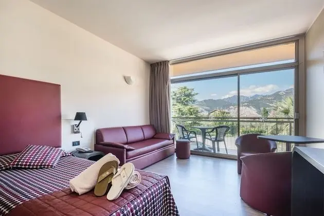 Design İki Ayrı Yataklı Oda, Havuz Kenarı