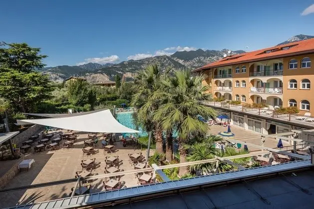 Design İki Ayrı Yataklı Oda, Havuz Kenarı