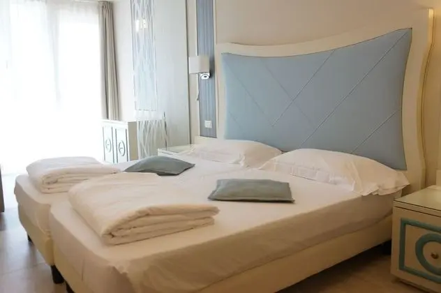 Junior Stüdyo Süit, Bahçeli