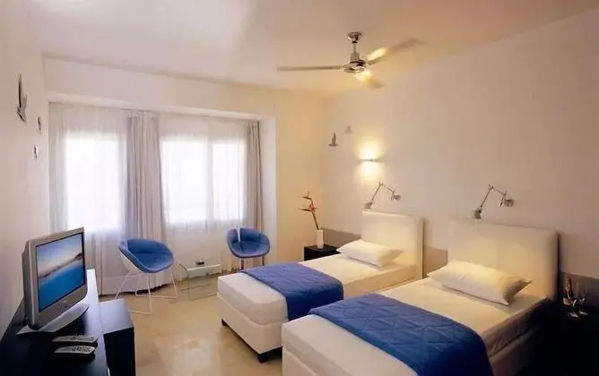 Tek Büyük Yataklı Oda, Deniz Manzaralı (Volcano)