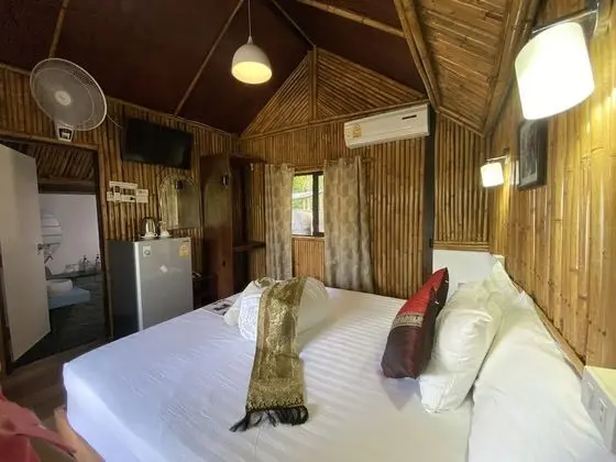 Bungalow with Sea View