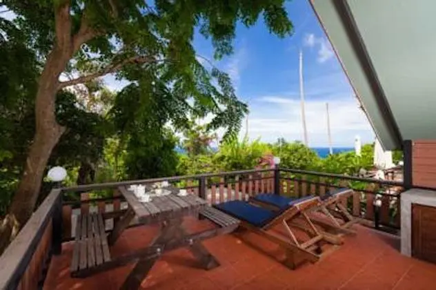 Bungalow with Sea View