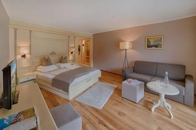 Tek Büyük Yataklı Oda, Balkon