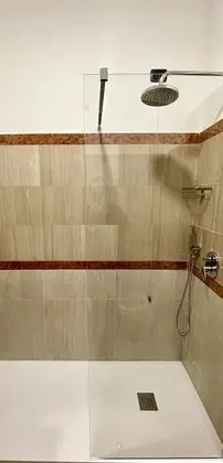 Standard Üç Kişilik Oda, Bahçe Manzaralı