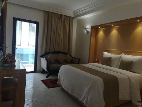 Classic Tek Büyük Yataklı Oda