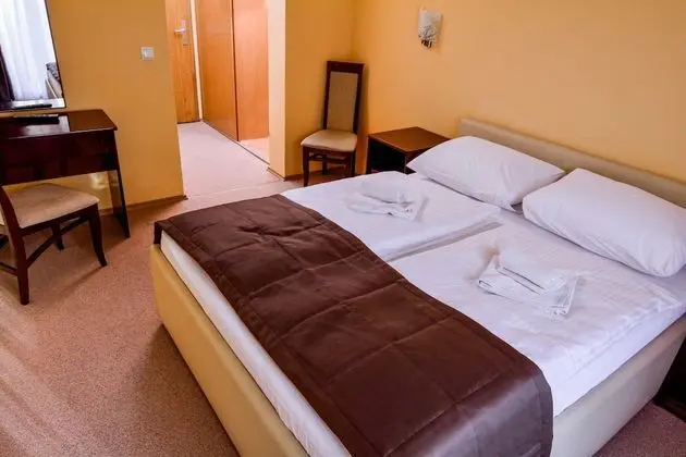 Tek Büyük veya İki Ayrı Yataklı Oda