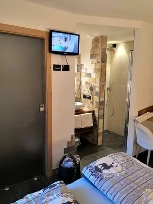Üç Kişilik Oda