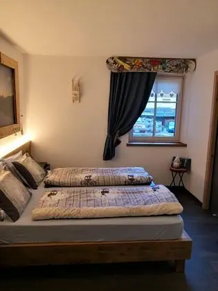 Üç Kişilik Oda